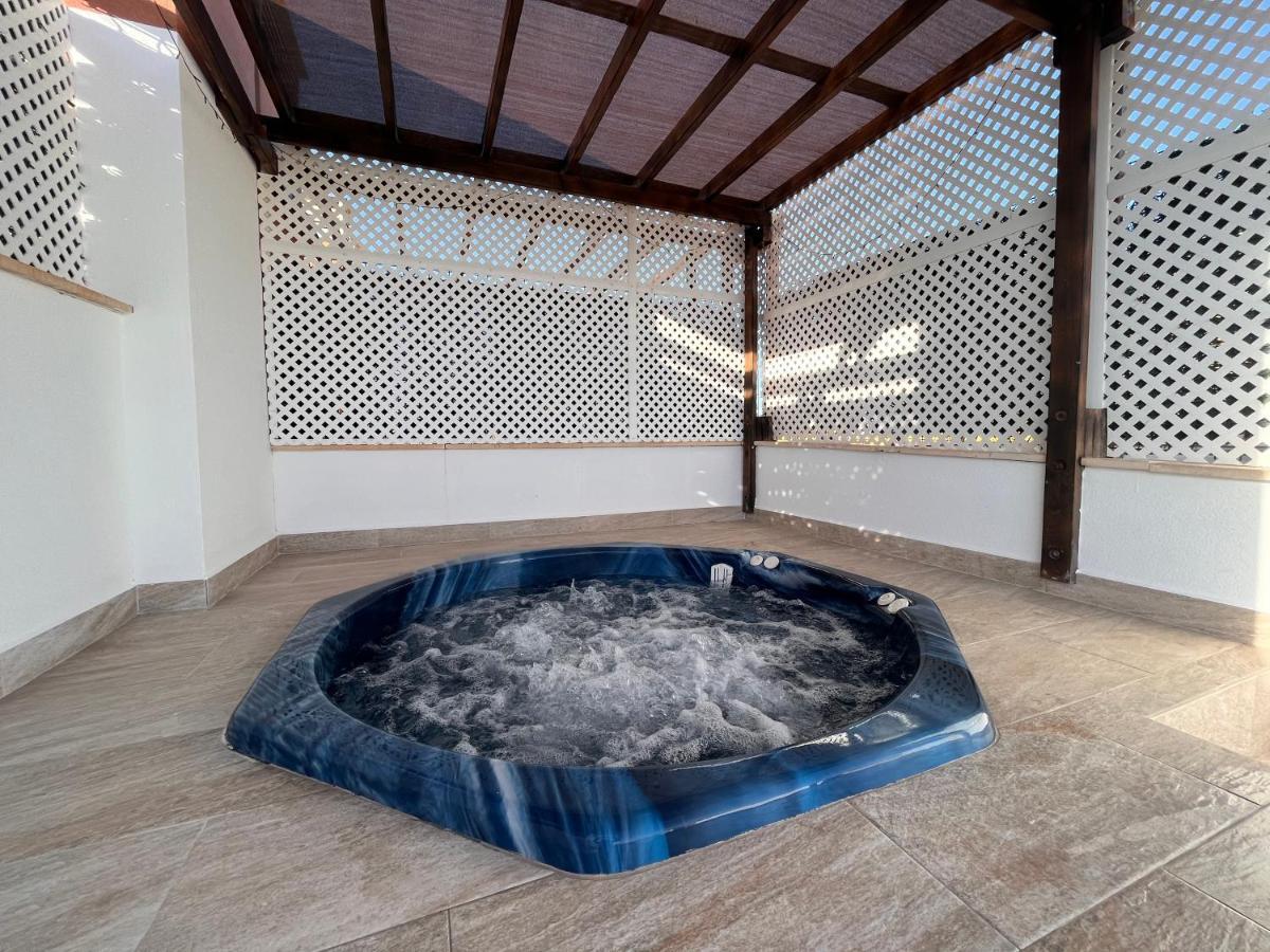 Atico Helena Con Solarium Y Jacuzzi Privado En Laguna Beach Vera Exterior foto